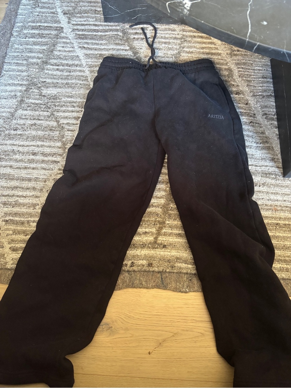 Aritzia Black Women's Jogger Sweatpants